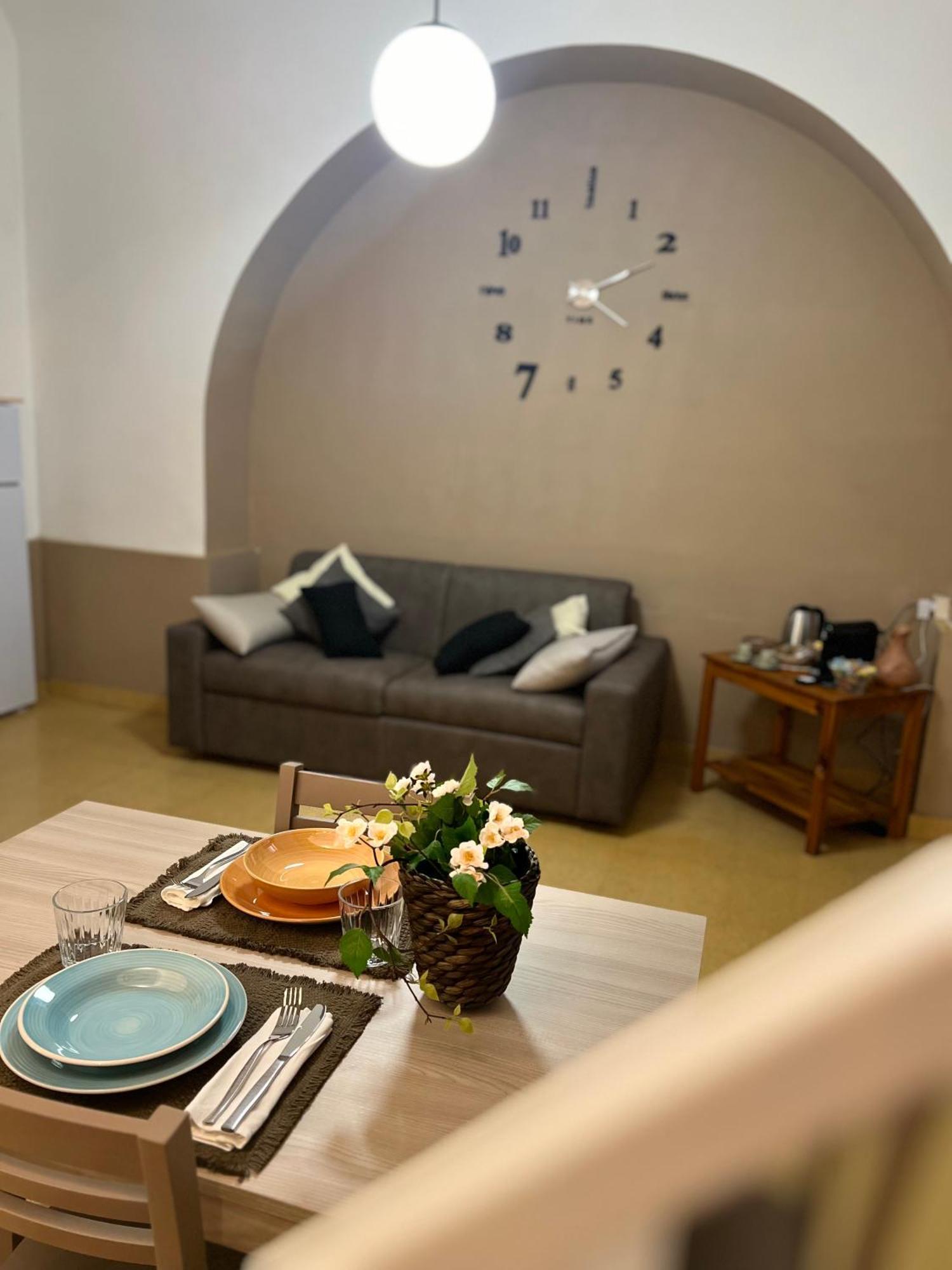 Planny Guest House - Castro Pretorio By Ghor Rzym Zewnętrze zdjęcie